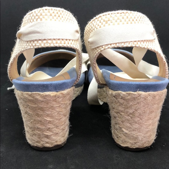 Shoes - Picture 4 of 8